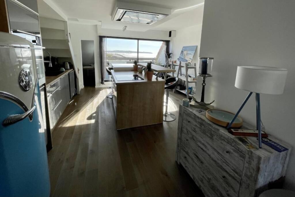 Duplex Avec Jacuzzi Vue Imprenable Sur La Baie De Wissant Apartment Exterior foto
