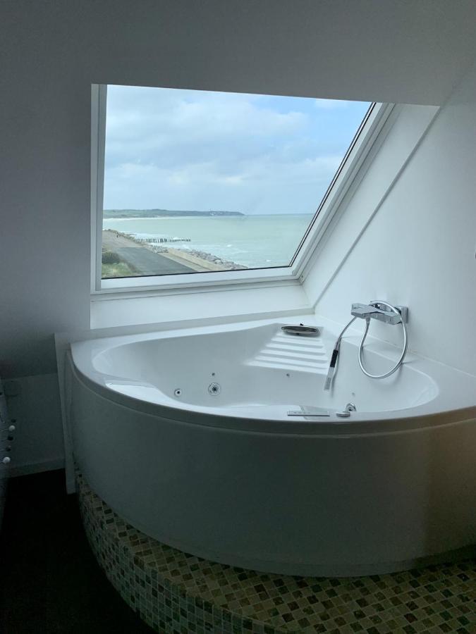 Duplex Avec Jacuzzi Vue Imprenable Sur La Baie De Wissant Apartment Exterior foto